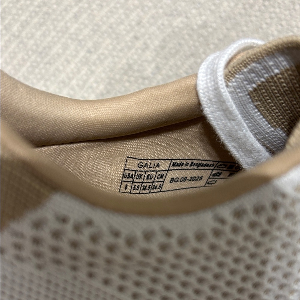 Vionic White and Tan Knit Lace-Up Sneakers - Picture 2 of 11